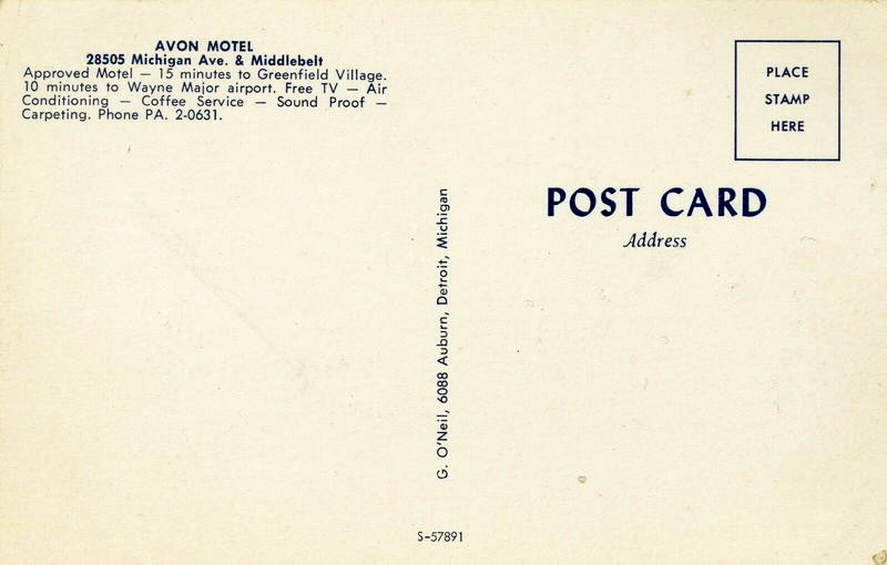 Avon Motel (Evergreen Motel) - Vintage Postcard